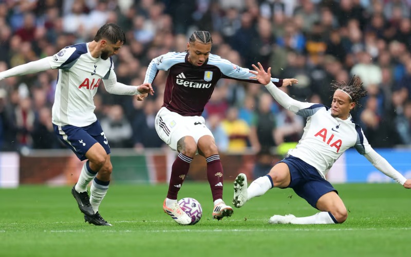 Tottenham Hotspur và Aston Villa đều có phong độ yếu kém